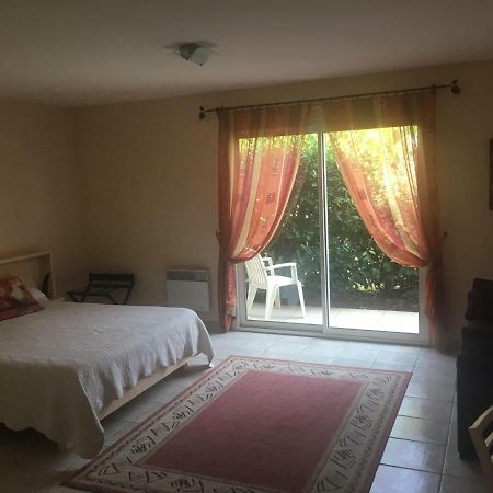 Chambres D'Hotes La Coloniale Varetz Zewnętrze zdjęcie