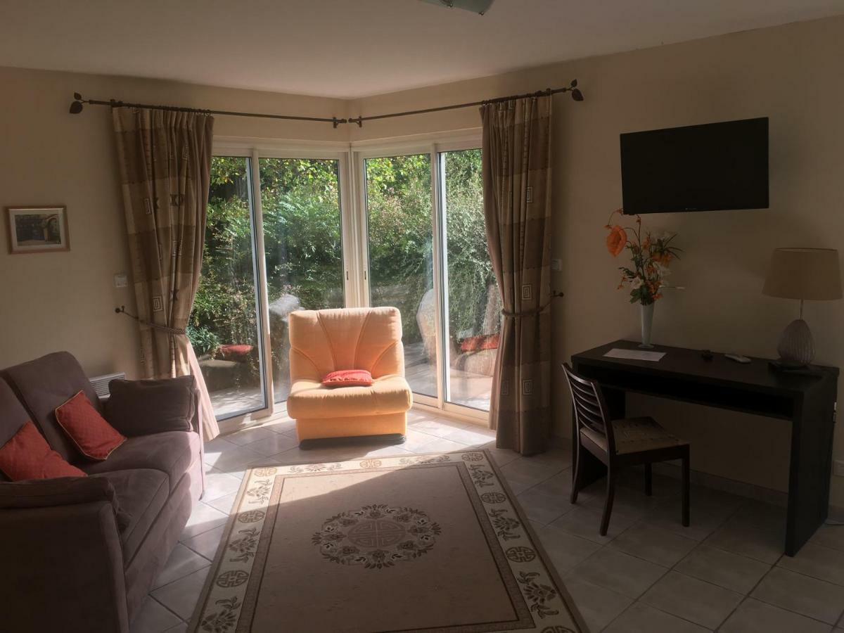 Chambres D'Hotes La Coloniale Varetz Zewnętrze zdjęcie